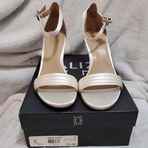 NATURALIZER KINSLEY 2 IVORY 8.5 M / 38.5 BRIDAL